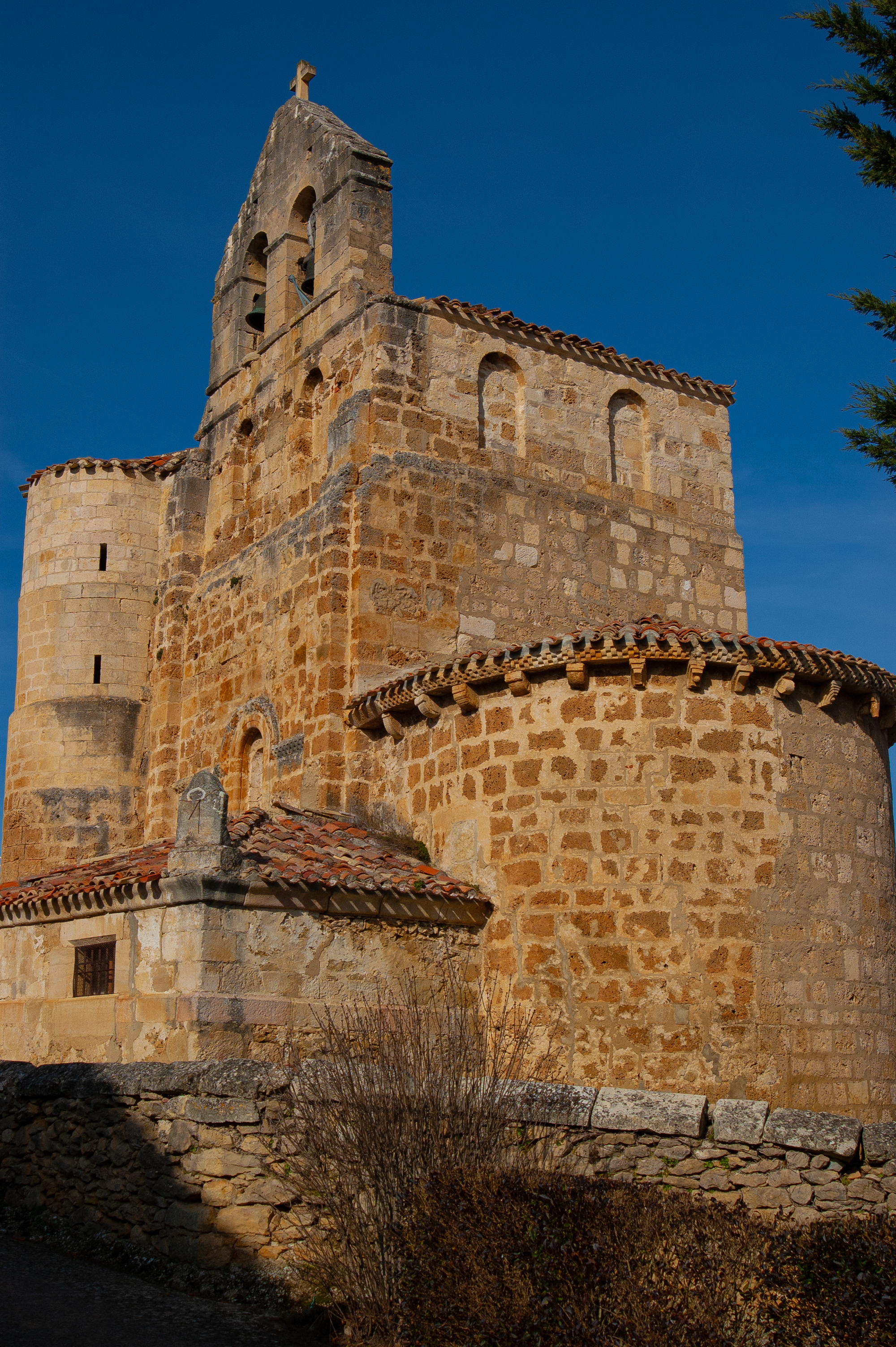 Iglesia de Escaño
