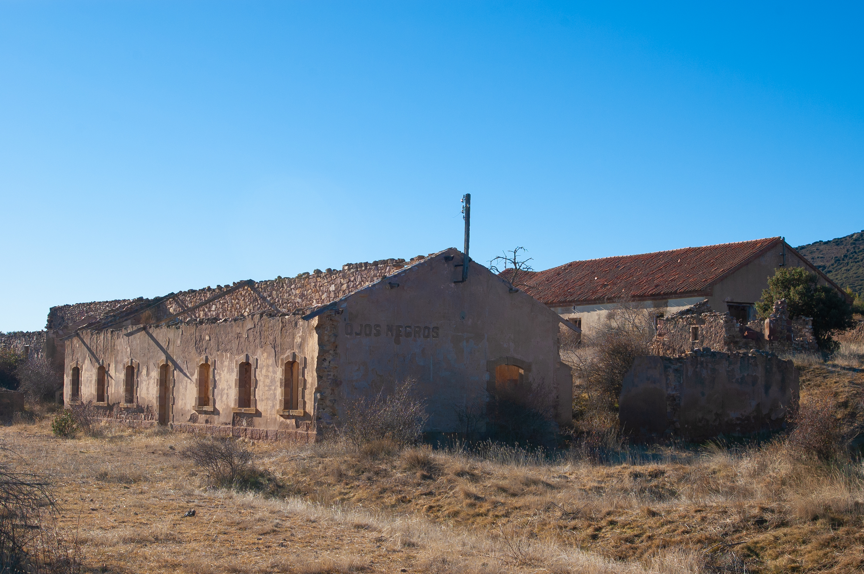 Antigua Estación de Ojos Negros y cocheras