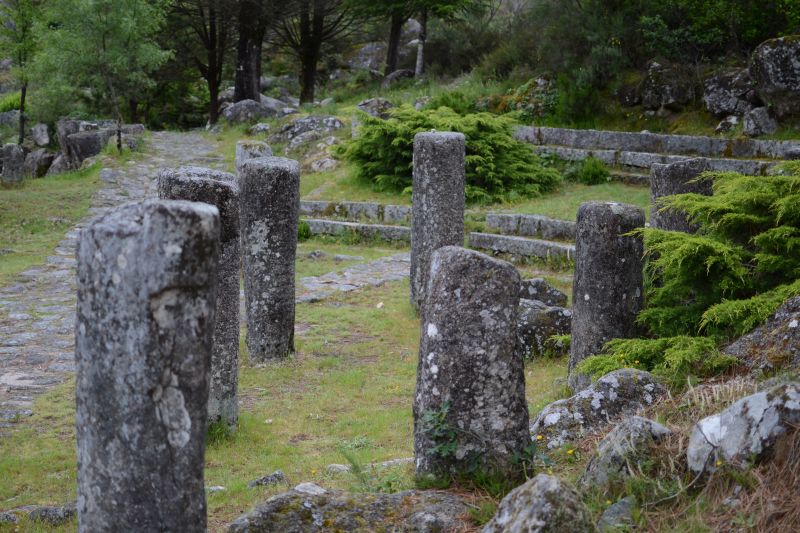 Miliarios romanos de A Ponte Nova