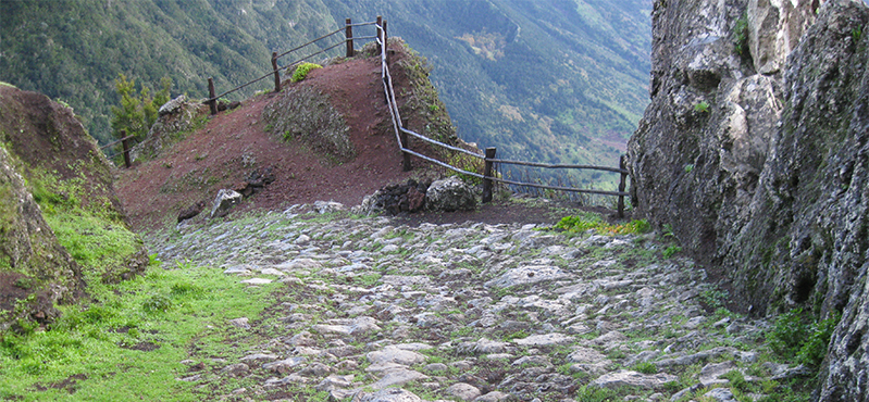 Camino Natural por los senderos tradicionales de El Hierro. Sendero Circular. Tramo 13: Jinama - El Golfo