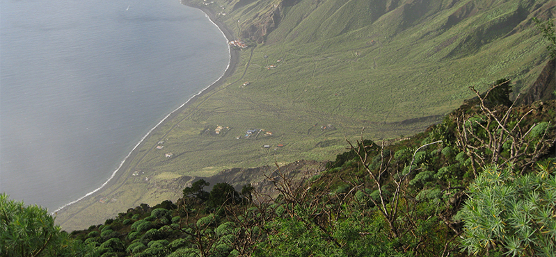 Camino Natural por los senderos tradicionales de El Hierro. Sendero Circular. Tramo 6: Las Playas - Isora