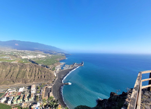 Views of the beach and Puerto de Tazacorte from the Mirador de la Punta