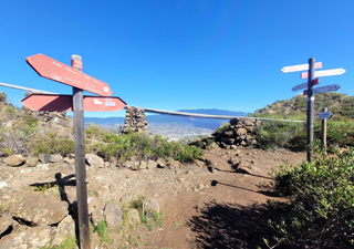 Crossing with Stage 5 of the GR-130.