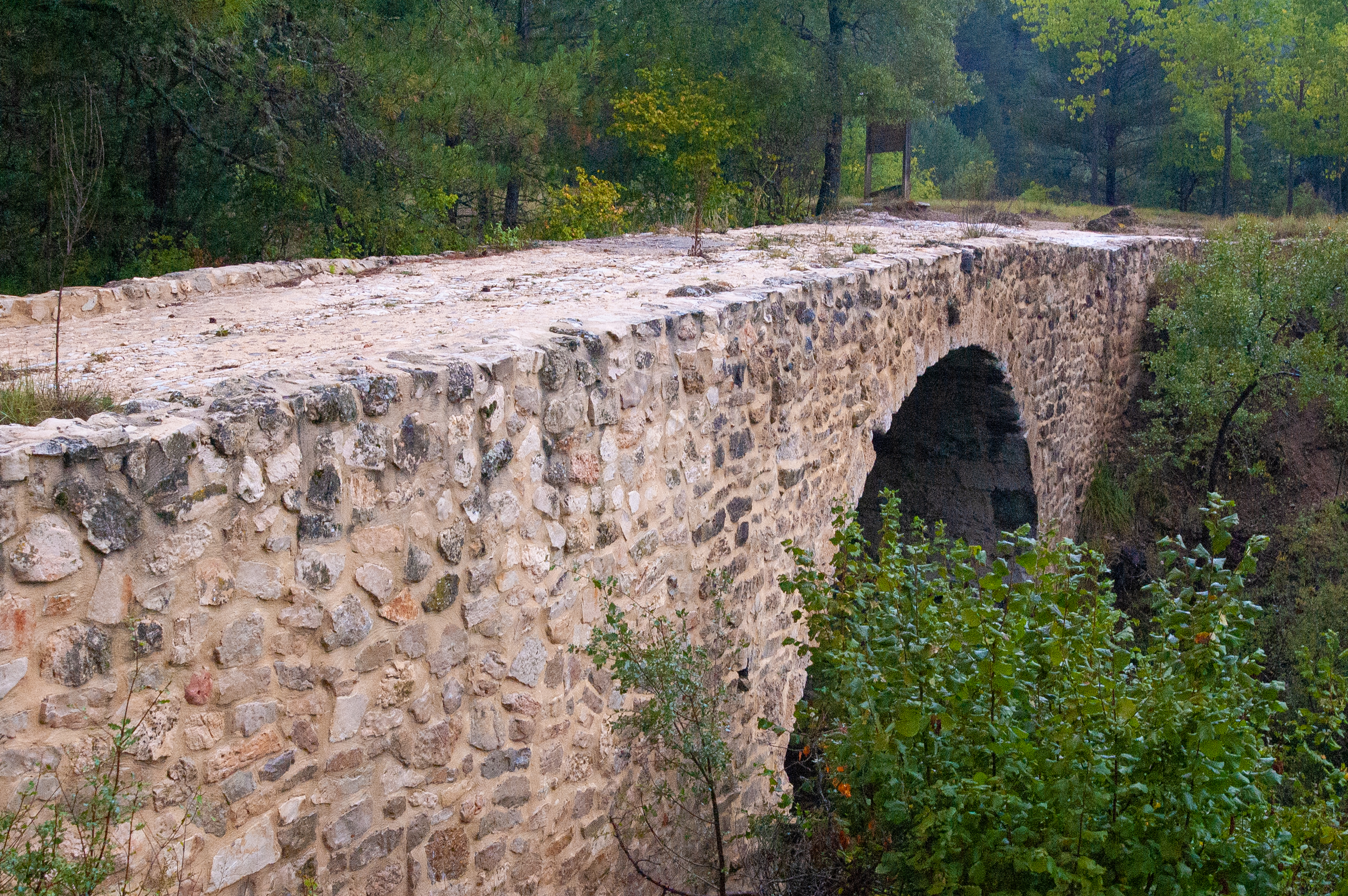Puente medieval de los Chorros o puente Almagrero Puente medieval de los Chorros o puente Almagrero