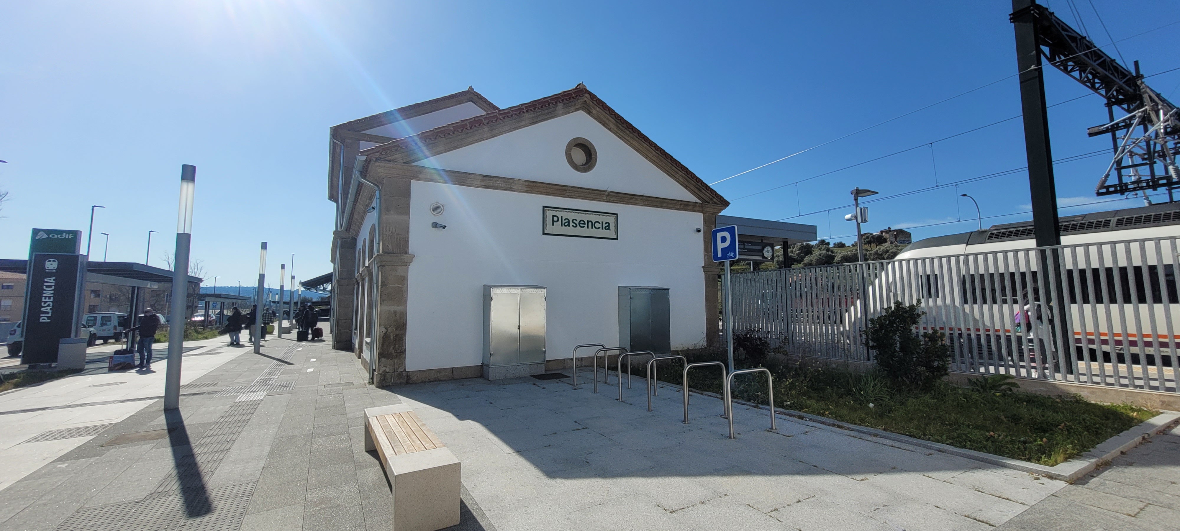 Plasencia station