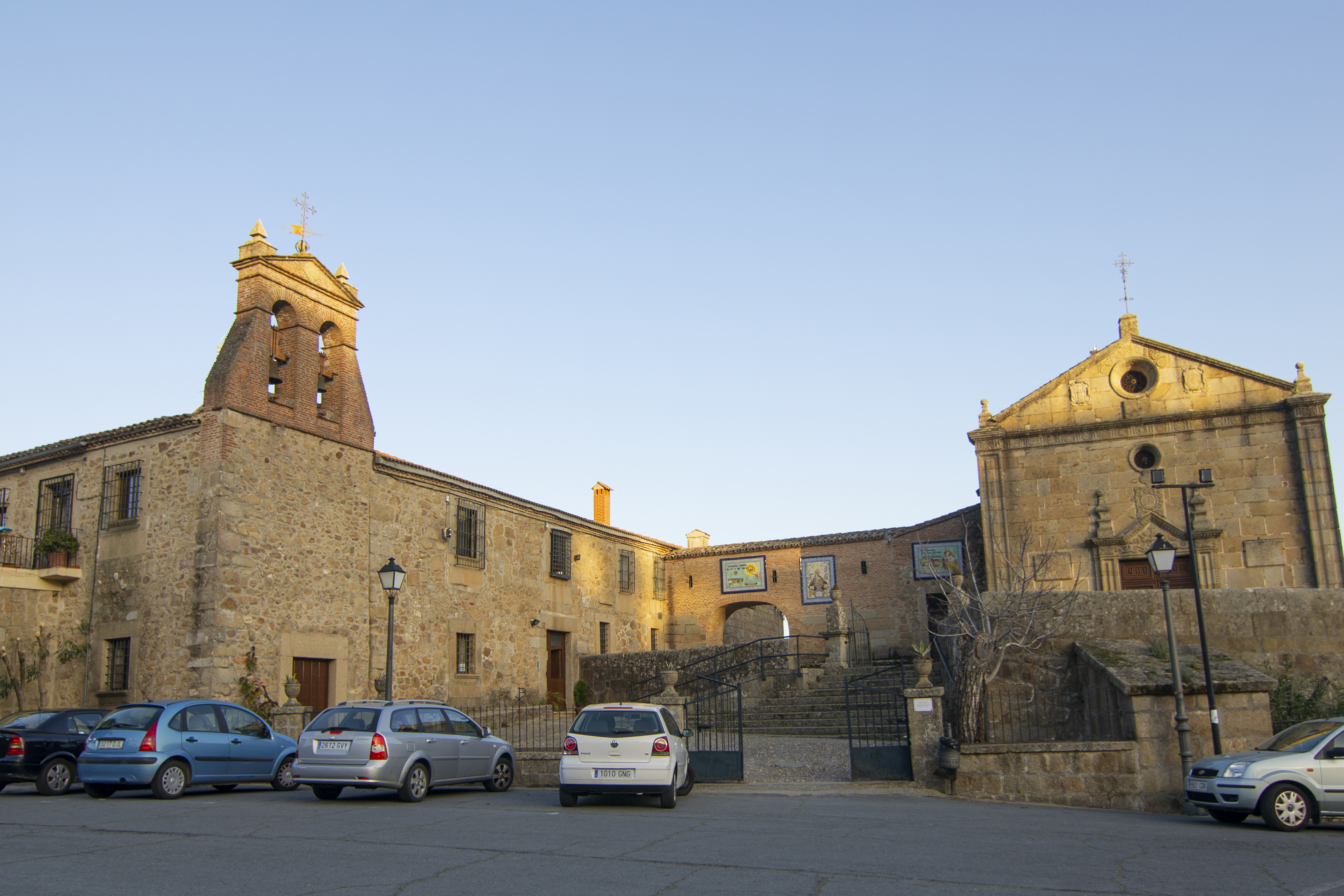Nuestra Señora del Puerto shine