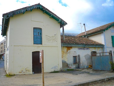 Antigua estación de Torredelcampo en 2008
