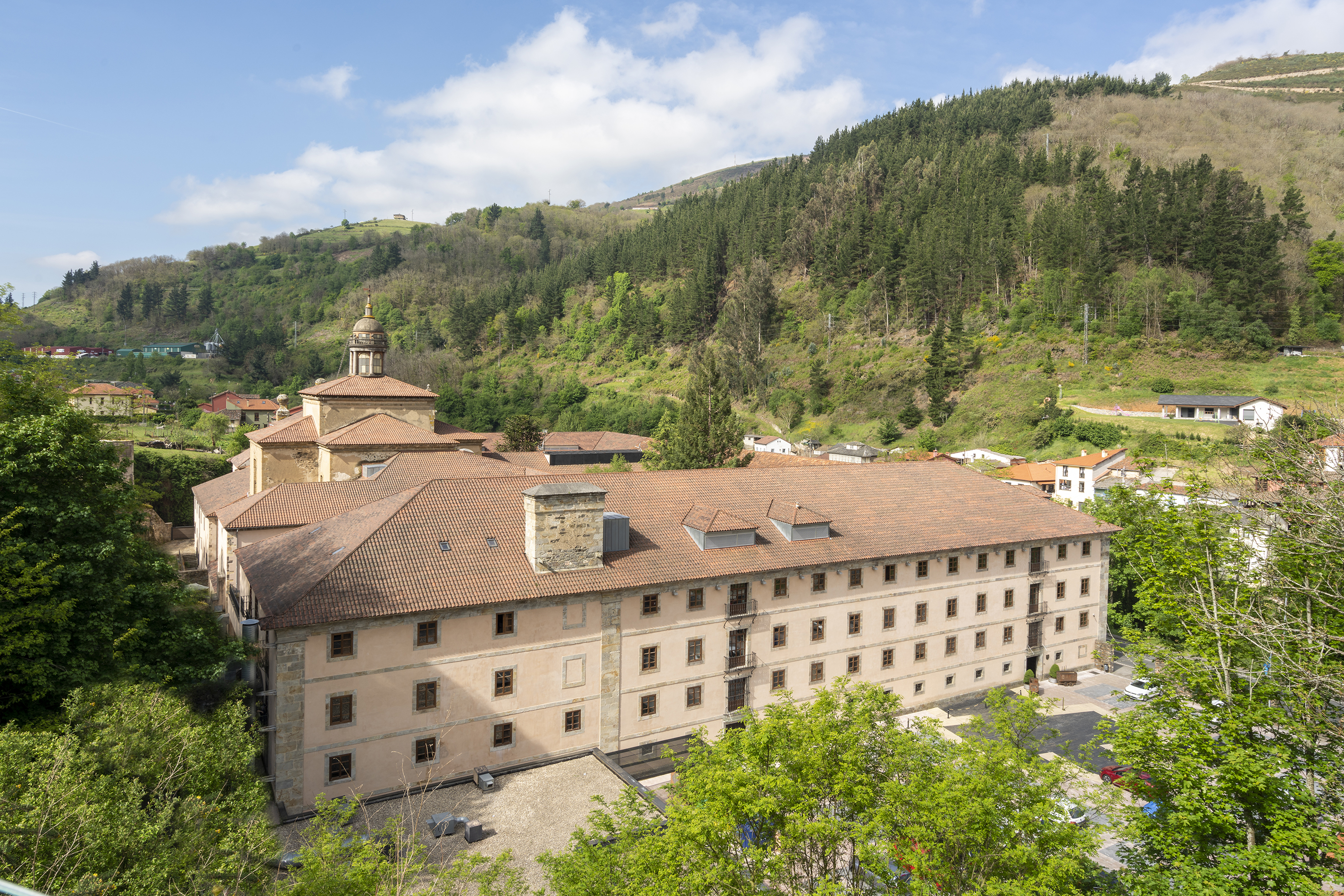 Parador de Corias (photograph owned by Paradores de Turismo de España)