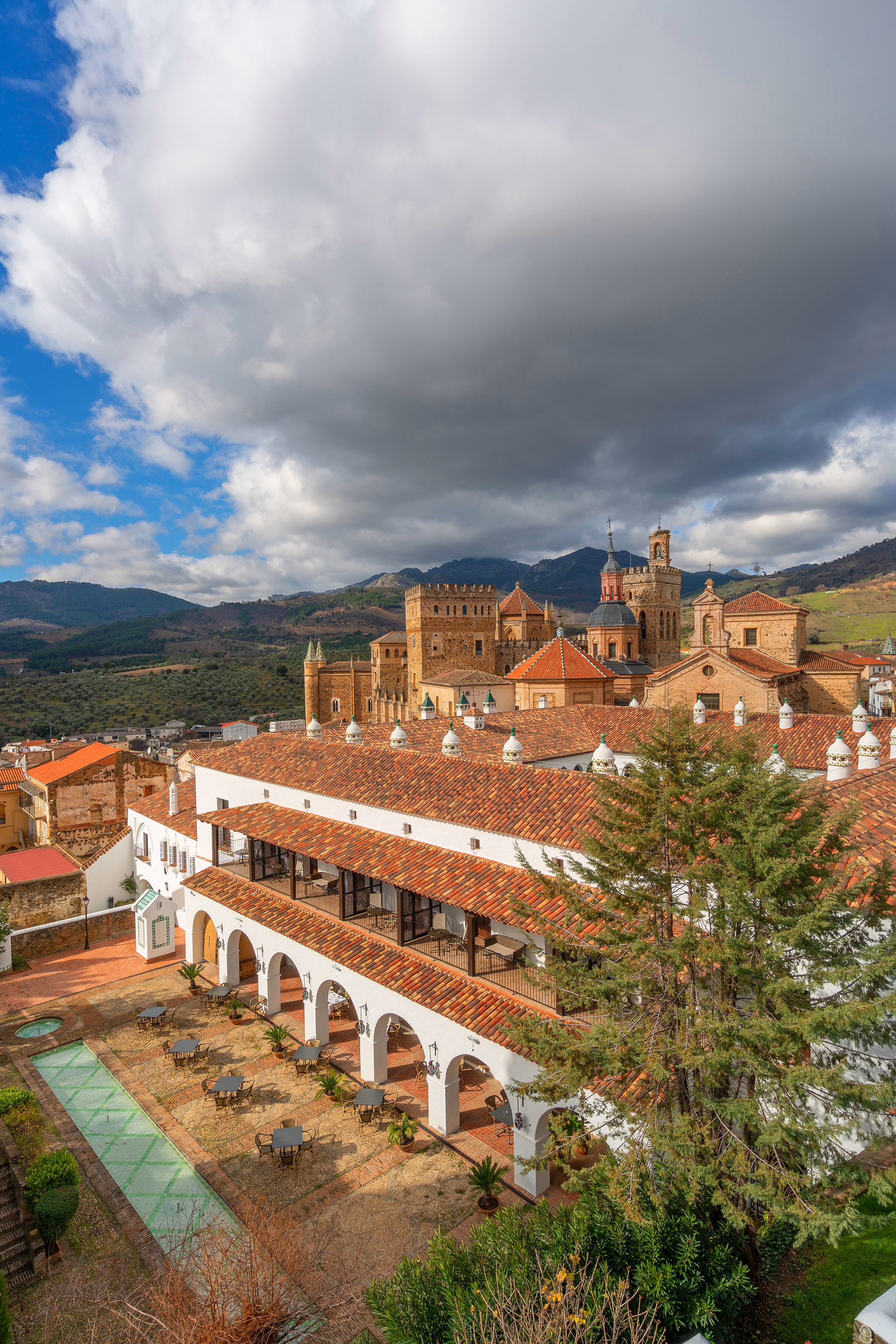 Parador de Guadalupe (fotografía propiedad de Paradores de Turismo de España)