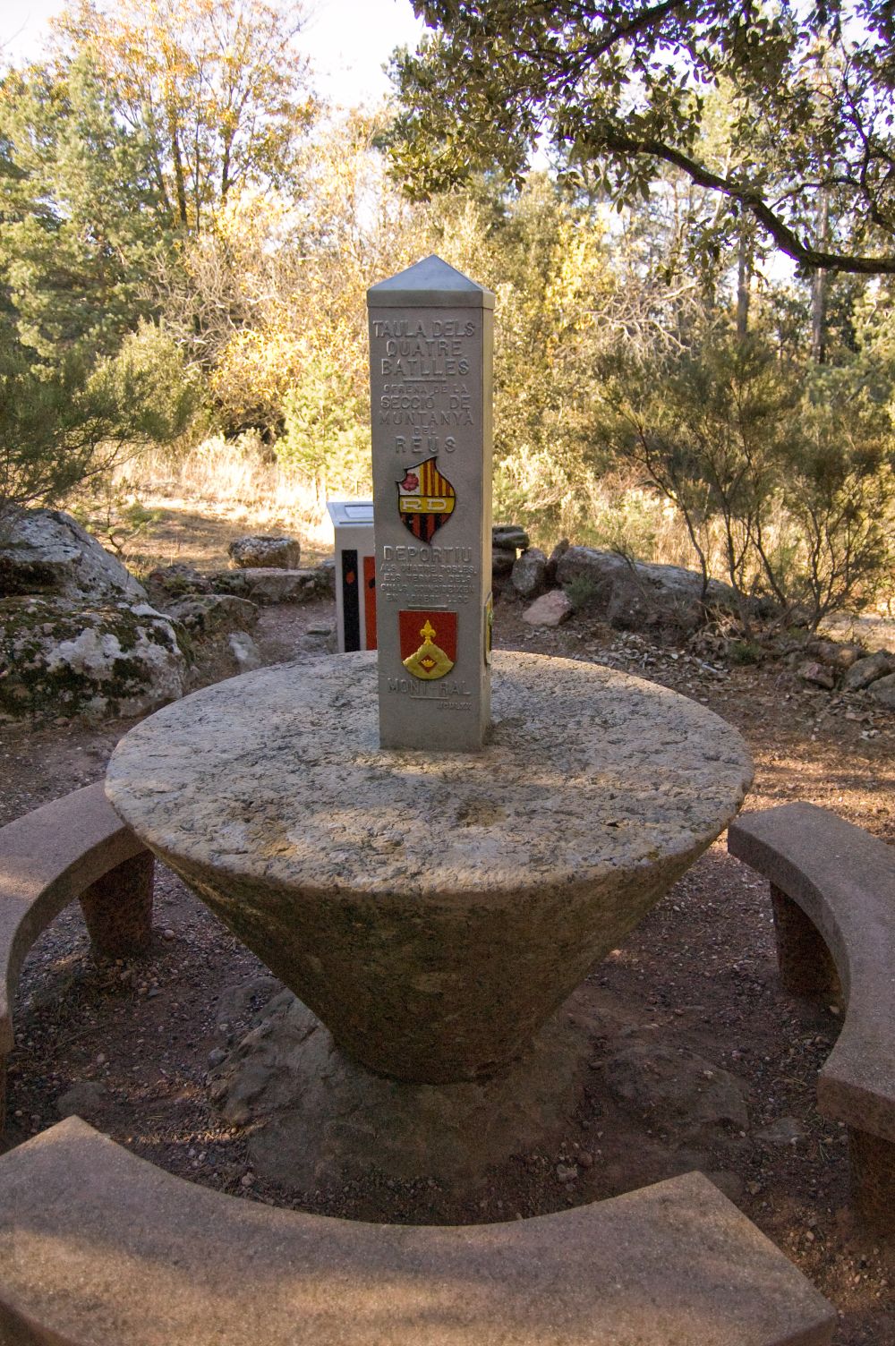 Taula del Quatre Batles (Mesa de los Cuatro Alcaldes)